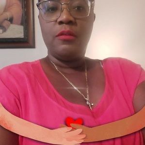 Meet your Posher, Ismona